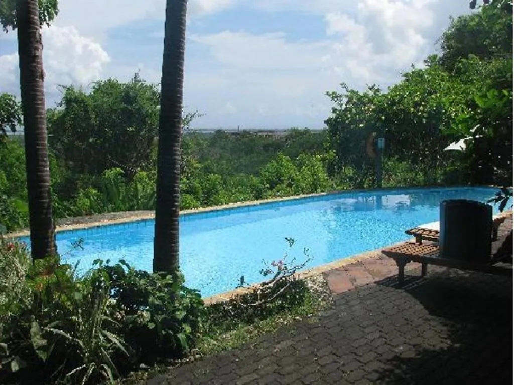 Udayana Kingfisher Eco Lodge ジンバラン